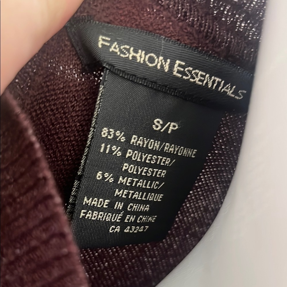 Fashion Essentials Purple Fitted Cap Sleeve Crop Blouse Small - Picture 2 of 5